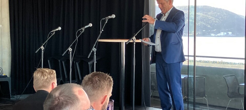 Fiskeriministeren: Vil ha mer bearbeiding av fisk i Norge