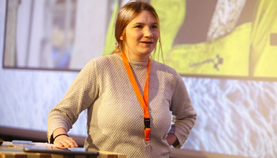 IKKE DAMENES SKYLD: – Det er ikke damene som er skyld i trakasseringen i næringen. Det har det aldri vært, sa Susanne Mortensen til applaus fra en fullsatt sal. IKKE DAMENES SKYLD: – Det er ikke damene som er skyld i trakasseringen i næringen. Det har det aldri vært, sa Susanne Mortensen til applaus fra en fullsatt sal.