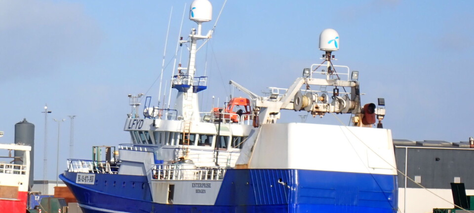 Fikk kraftig juling i isen