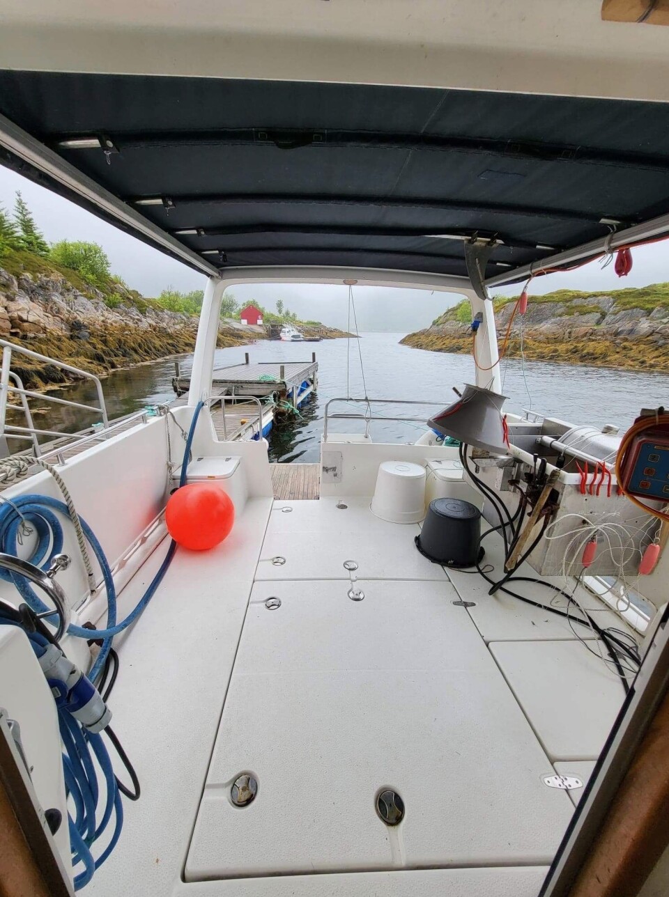 GOD FOR JUKSA: Denne sjarktypen har begrenset plass på dekk, men rikelig for fiske med juksa. GOD FOR JUKSA: Denne sjarktypen har begrenset plass på dekk, men rikelig for fiske med juksa.