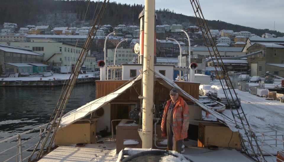 Dei har trekt over ein duk i tilfelle det blir dårleg vêr. Sidan dei er i Bergen er dei klok av skade. Dei har trekt over ein duk i tilfelle det blir dårleg vêr. Sidan dei er i Bergen er dei klok av skade.