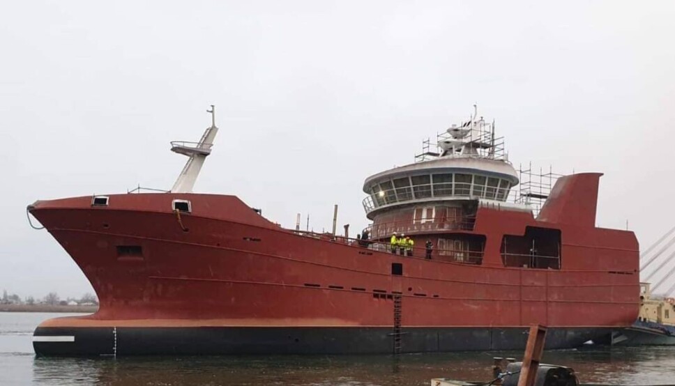 NYBYGG: Nye «Nord-Fugløy» ved verftet i Gdansk, før den slepes til Norge.