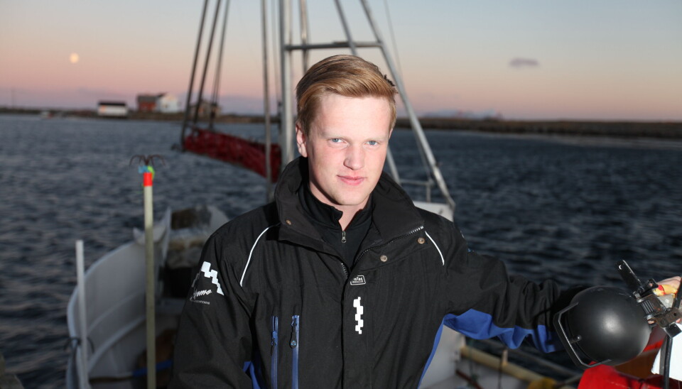 IVRIG: 18 år gamle Mikael Karlsen fra Røst kjøpte sin første båt i høst. Nå gleder han seg til å komme igang med fisket. Til høsten er planen å søke om rekrutteringskvote. IVRIG: 18 år gamle Mikael Karlsen fra Røst kjøpte sin første båt i høst. Nå gleder han seg til å komme igang med fisket. Til høsten er planen å søke om rekrutteringskvote.