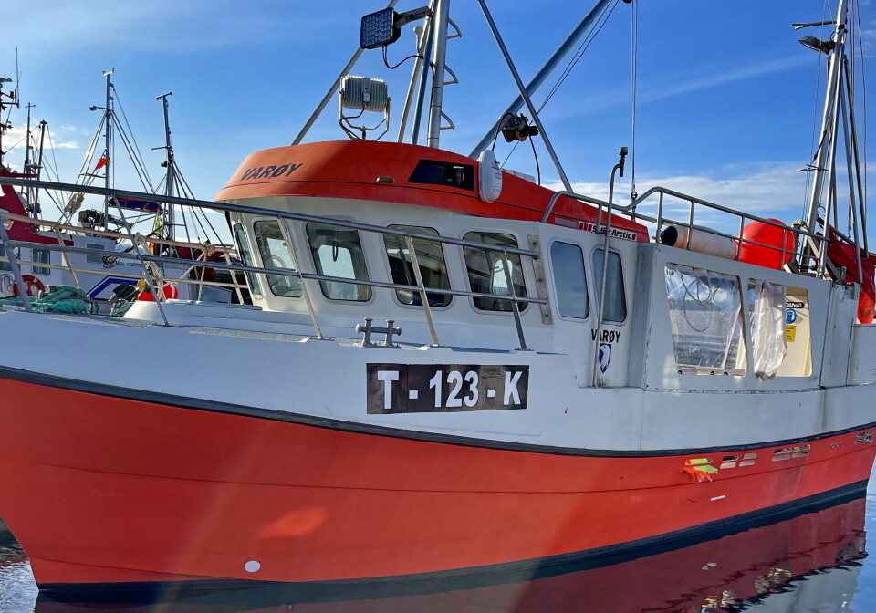 'Varøy' er en stor sjark med lengde på hele 12,23 meter. 'Varøy' er en stor sjark med lengde på hele 12,23 meter.