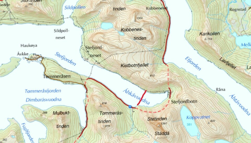 STEFJORD: Området innenfor den røde streken er foreslått til bevaringsområde for Tysfjord-hummeren. STEFJORD: Området innenfor den røde streken er foreslått til bevaringsområde for Tysfjord-hummeren.