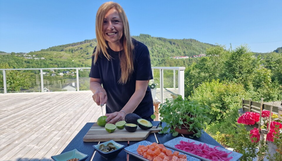 VERDENS SUNNESTE MAT: Maria G.E. Barroso, salgssjef i Seaborn, lager mat av det klimavennlige slaget. Selvsagt med sjømat som hovedingredienser. Bilde for illustrasjon. VERDENS SUNNESTE MAT: Maria G.E. Barroso, salgssjef i Seaborn, lager mat av det klimavennlige slaget. Selvsagt med sjømat som hovedingredienser. Bilde for illustrasjon.