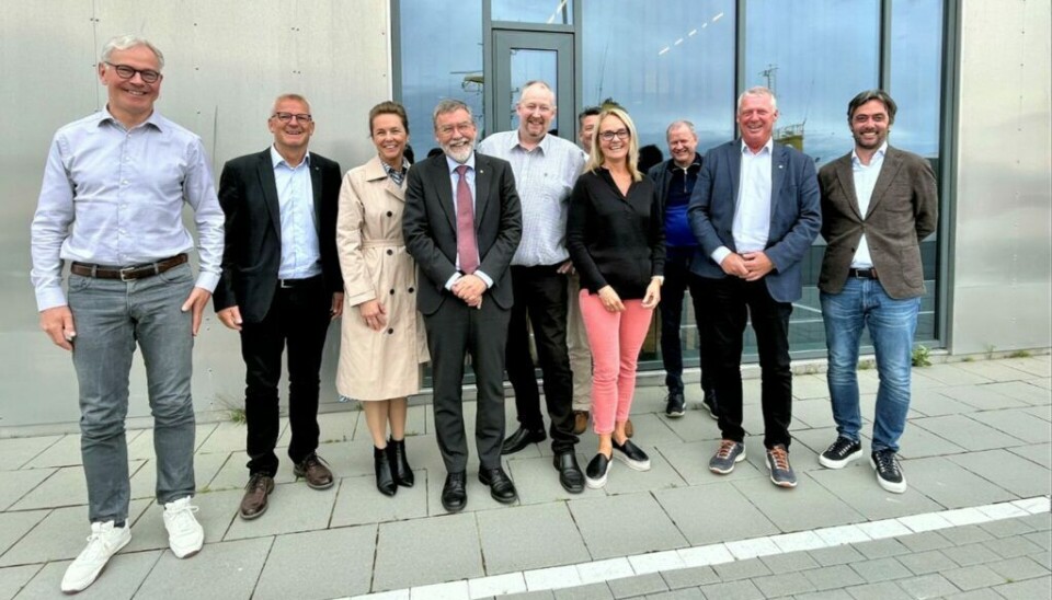 Den norske delegasjonen utenfor det islandske havforskningsinstituttet i Hafnarfjörður 27. juni 2023. Fra Fiskarlaget var disse med: Jan Birger Jørgensen, Synnøve Liabø, Christian Halstensen og Audun Maråk.