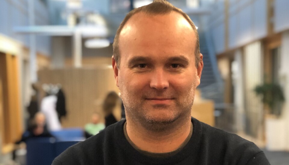 TILBAKEVISER: – NRK har kartlagt Aamodts regnskaper, sedler, kvoteoverføringer og fiskebåter. Gjennom dette har vi vist at rederiet mellom 2016 og 2021 hadde rundt 270 millioner kroner i salgsinntekter utenom fisk, skriver konstituert fagredaktør Ole Eivind Henden hos NRK Nyheter.