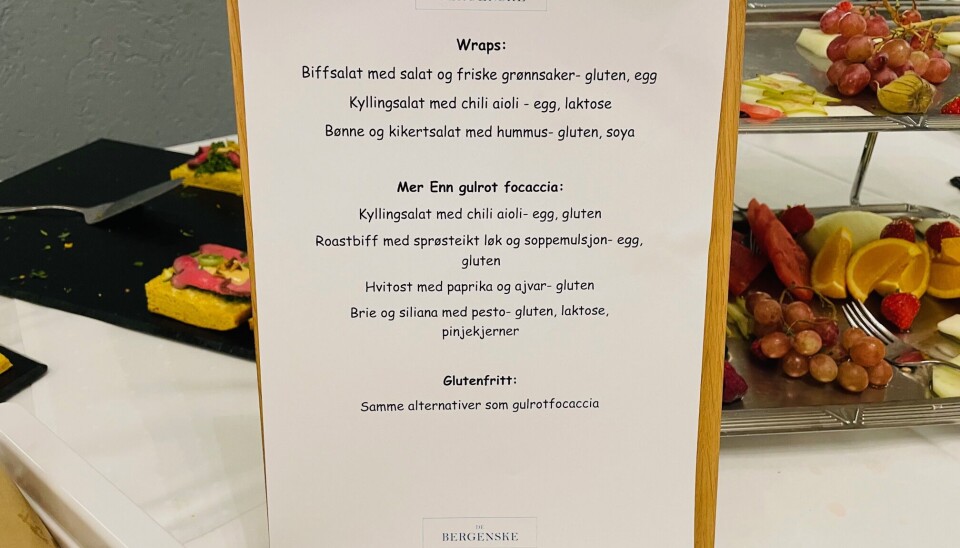 LANDLIGE SYSLER: Lunsjbuffeten på Kampen om havet var kjemisk renset for alt av fisk eller sjømat. LANDLIGE SYSLER: Lunsjbuffeten på Kampen om havet var kjemisk renset for alt av fisk eller sjømat.