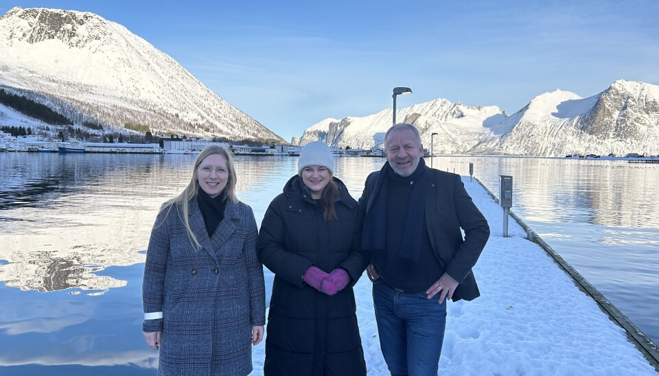 SENJAHOPEN: Varaordfører i Senja kommune, Marit Stubberud Hanssen (Ap), fiskeri- og havminister Cecile Myrseth (Ap) og ordfører Geir-Inge Sivertsen (H). Varaordfører i Senja kommune, Marit Stubberud Hanssen (Ap), fiskeri- og havminister Cecile Myrseth (Ap) og ordfører Geir-Inge Sivertsen (H).