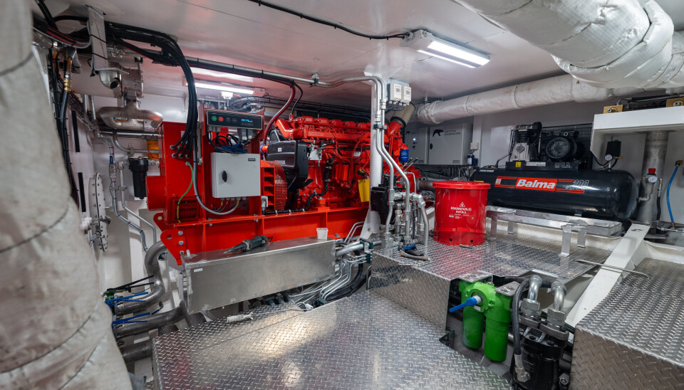 Hovedmotoren er en Scania DI16 med 750 hk.