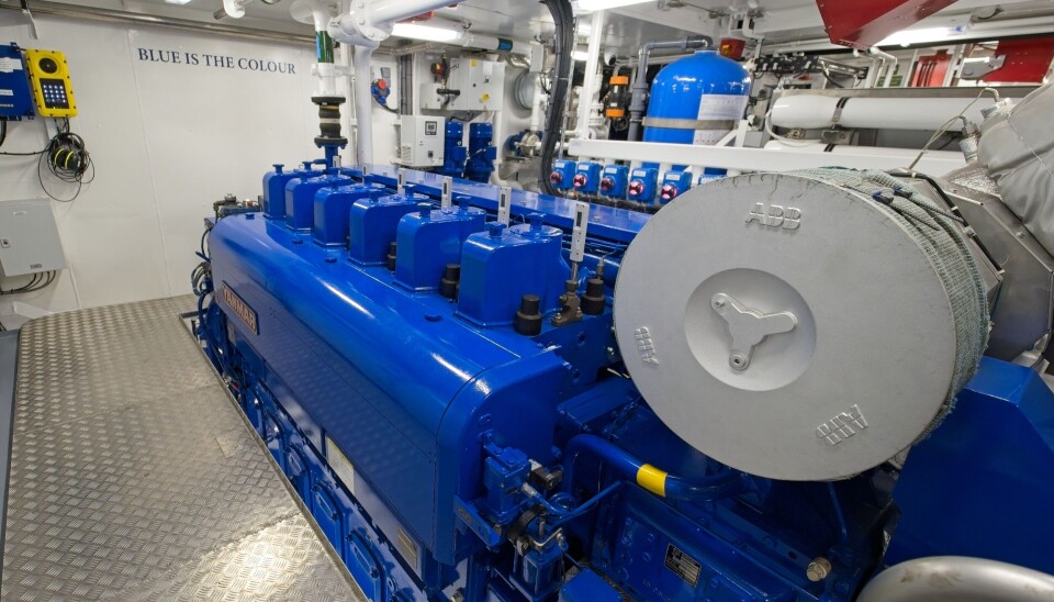 HOVEDMOTOREN er en Yanmar 6EY22WS med effekt på 1370 kW.