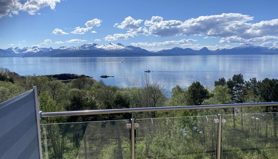 Ei viktig årsak til den store variasjonen innenfor samme art, er de lange, kronglete fjordane våre - som gjør at det blir 'langt til naboen'. Her fra Moldefjorden.