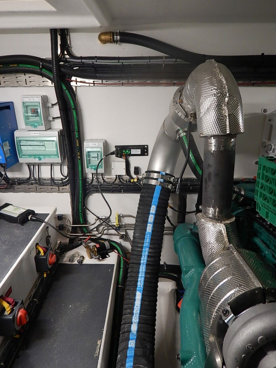 Litt av det tekniske utstyret om bord.