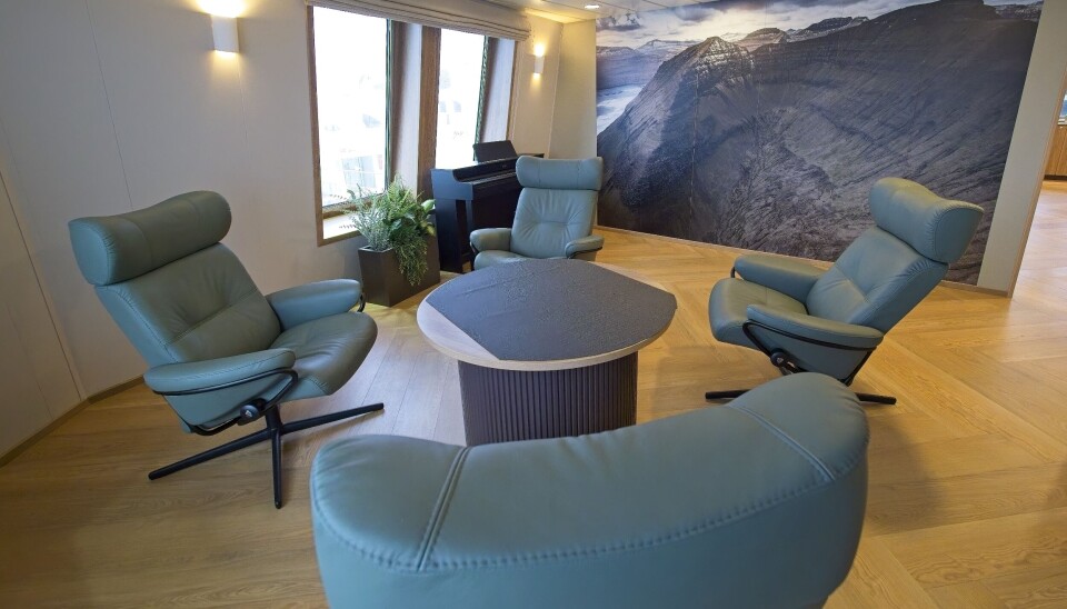 Mannskapet kan slappe av og innta sine måltider i flotte fasiliteteter.