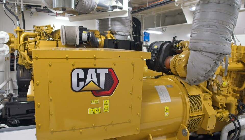 Nybygget har to Cummins hjelpemotorer/generatorer (940 kWe og 565 kWe).