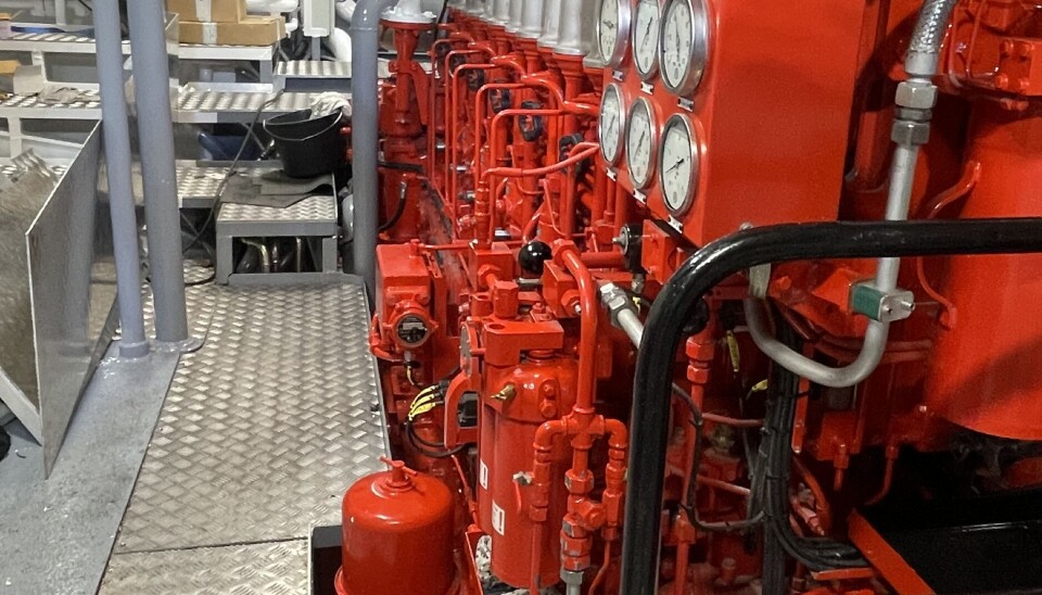 Hovedmotoren er en ABC 6DZC på 735 kW.