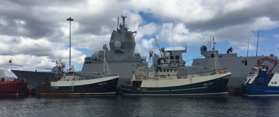 Norske fiskefartøy drar til utlandet for å bunkre som her på Shetland, etter at CO2-avgiften ble innført.