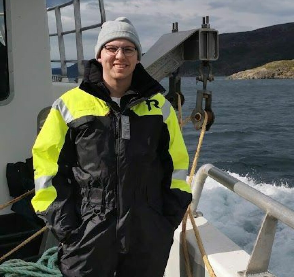Forskningsleder for Møreforskning Thomas Hagby Dahl overvar forsøksfiske fra sjark i Vest-Finnmark denne sommeren.