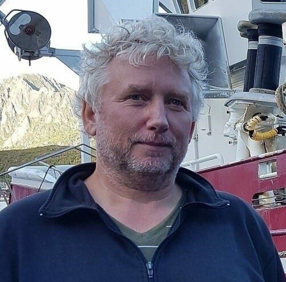 KVALSKIPPER: – Her er det både lodde og kval å se, og rimelig bra fangsting. Været har vært litt av hvert, men det er nordvest og fralandsvind inne på Varangerfjorden, sier skipper Bjørn Rikard Andersen på «Reinebuen». (Foto: Opplæringskontoret for nordre Nordand)
