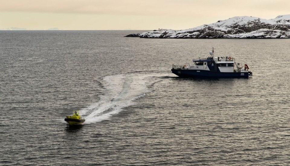KONTROLL: En av båtene til Fiskeridirektoratets sjøtjeneste på inspeksjon. Bilde for illustrasjon. KONTROLL: En av båtene til Fiskeridirektoratets sjøtjeneste på inspeksjon. Bilde for illustrasjon.