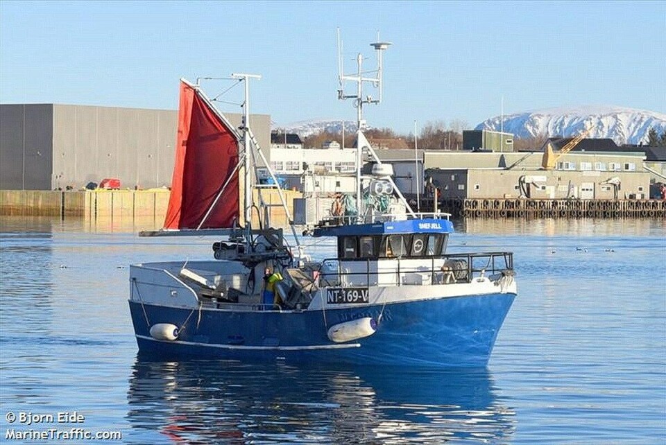 Snefjell er en velholdt eldre sjark. Faksimile Ivan Strøm, Marine Traffic.